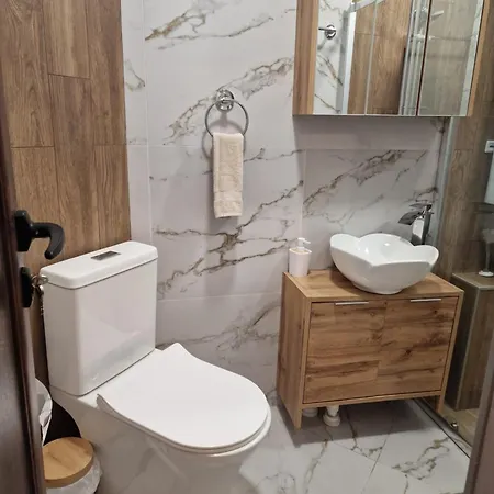 Z - 2 公寓 特里亚夫纳